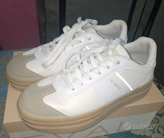 scarpe soprani sport