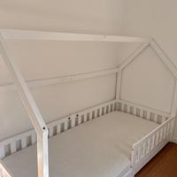 Letto montessoriano a casetta