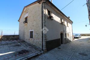 2 LOCALI A FERRAZZANO