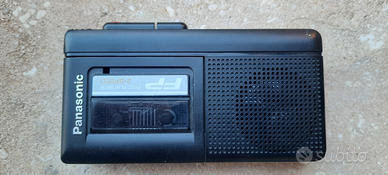 Registratore vicale a nastro microcassette