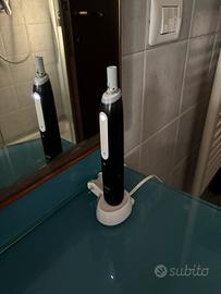 Spazzolino elettrico ORALB