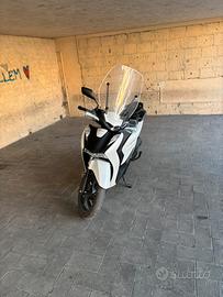 sh 125