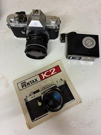 Fotocamera analogica Pentax K2 50mm f/1.4 + flash