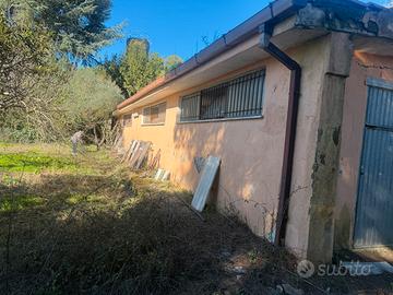 Capannone garage in muratura Bracciano Rm