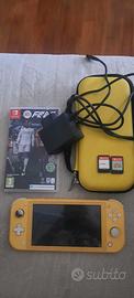 nintendo switch lite gialla con 3 giochi