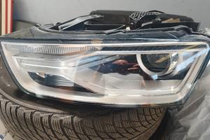 fari anteriori Audi Q3 