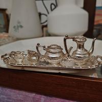 english miniature tea anni60