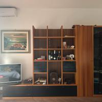 Mobile soggiorno modulare in finitura ciliegio