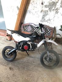 Pit bike