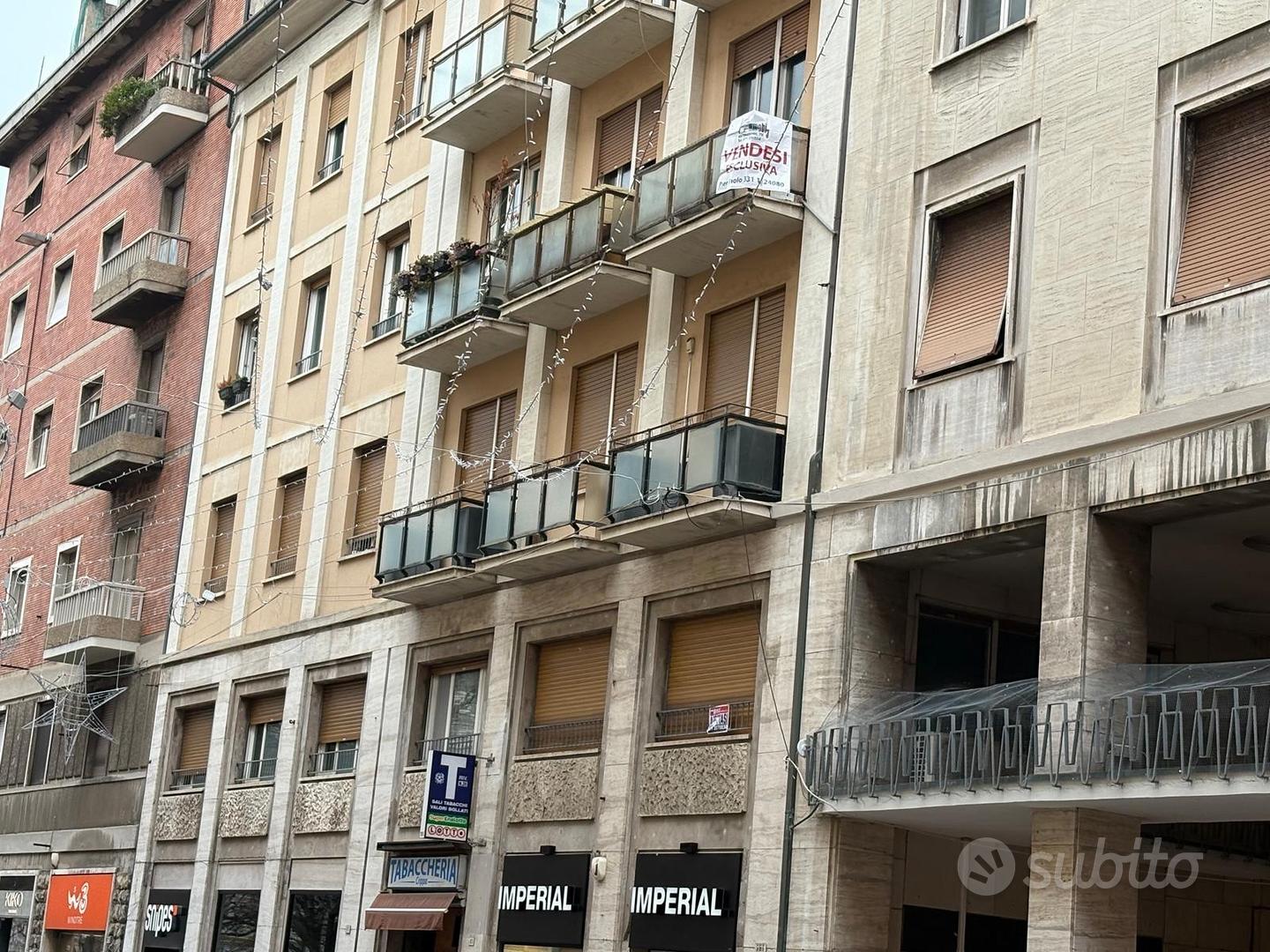 C.so Garibaldi ampio app.to con balconi e 2 bagni