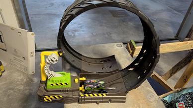 Hotwheels macchinine pista giro della morte