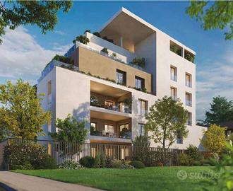 Attico / Mansarda di 269 m² con più di 5 locali e 