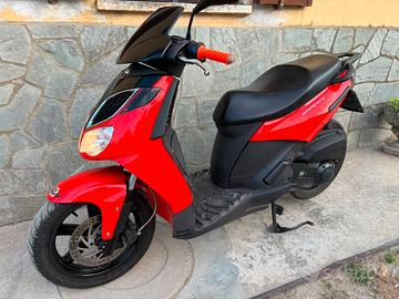 aprila sportcity cc 200