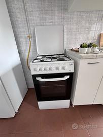FORNO A GAS CON 4 FUOCHI BEKO