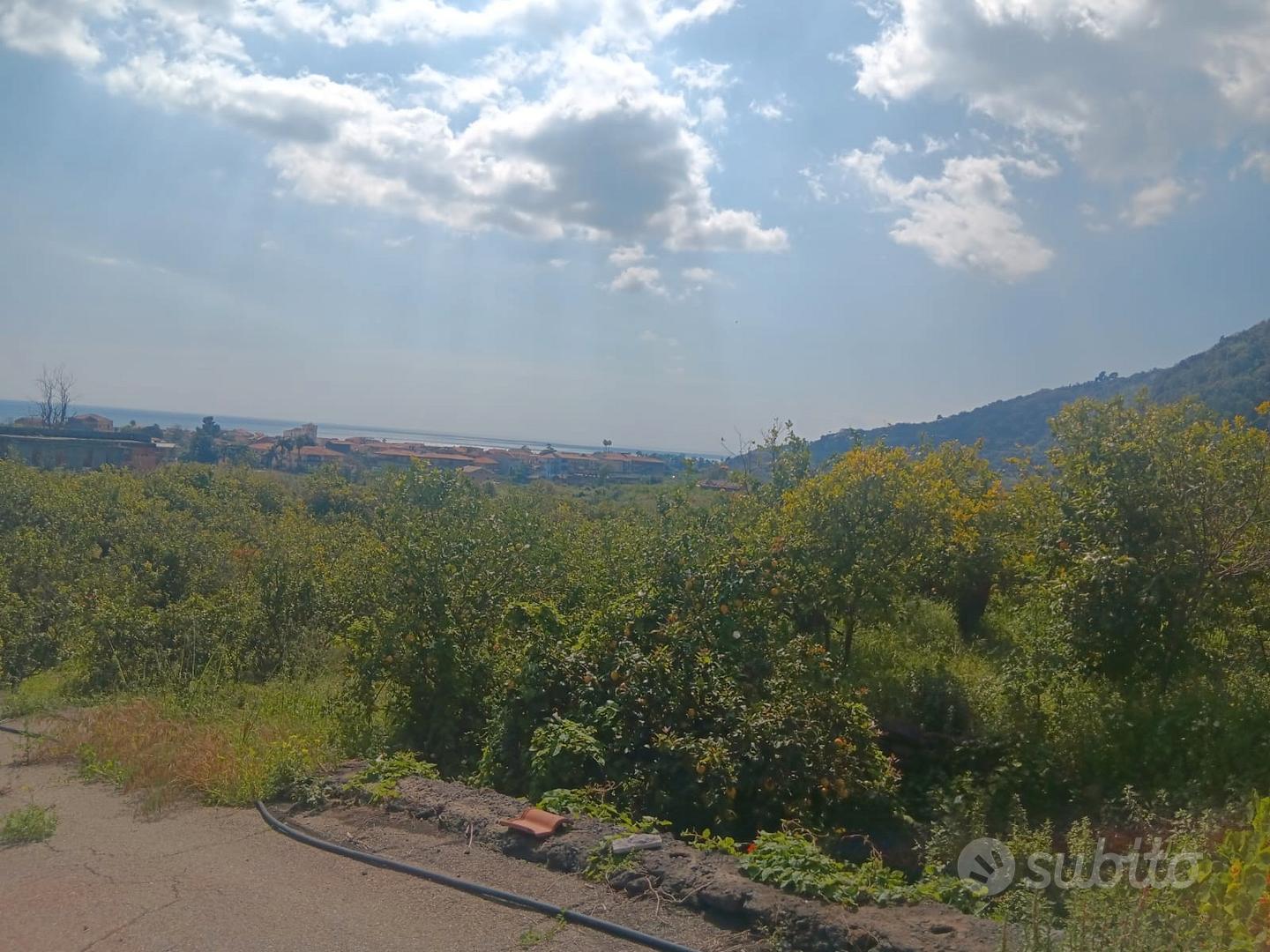 Acireale zona mortara rudere - Vista 3
