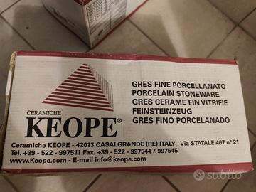 Set di 6 scatole nuove da 30 piastrelle ciascuna