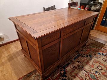 Scrivania in legno di noce anni '30