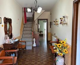 Elegante appartamento con piccola mansarda