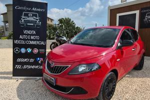 Lancia Ypsilon 1.0 benzina Hybrid