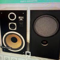 Piatto e casse funzionanti