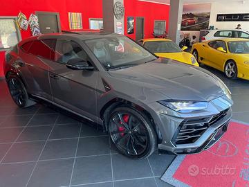Lamborghini Urus 4.0 Graphite Capsule