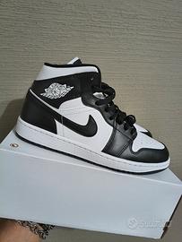 Nike Air Jordan 1 mid Tg 44 Nuovo Originale