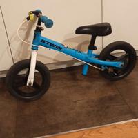 Bici senza pedali per bambino. 