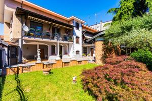 Villa Bifamiliare a Seveso 5 locali