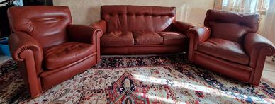 Divano Dream a tre posti e due Poltrone Frau.