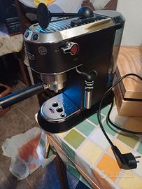 Macchina del caffe delonghi dedica