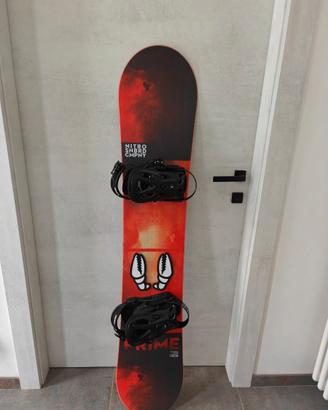 Tavola Snowboard Nitro completa di attacchi