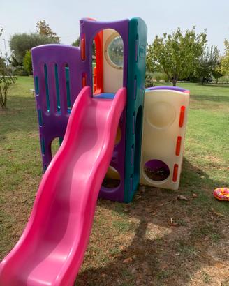 Castello Little Tikes