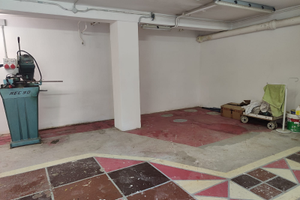 Magazzino seminterrato a Cesano Boscone