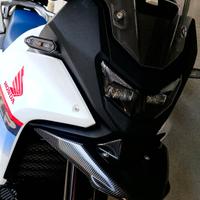 Muso anteriore Honda Transalp 750 