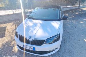 Skoda Fabia 1.0 MPI 60 CV Design Edition