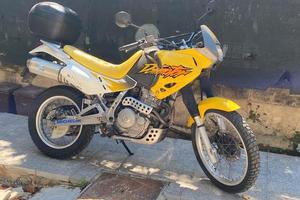 Honda NX 650 Dominator