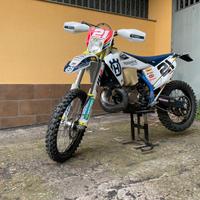 Husqvarna TE 300i