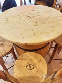 Tavolo botte con 4 sgabelli in legno massello