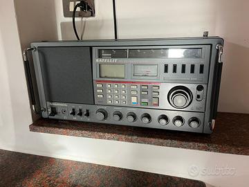 Radio gruding satellit international 650 - vintage