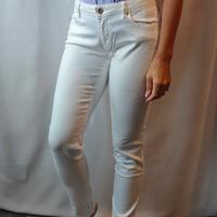 Pantaloni in denim Zara bianco. taglia M