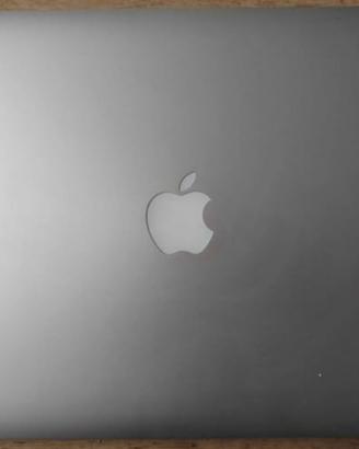 MacBook pro 15"id 2015