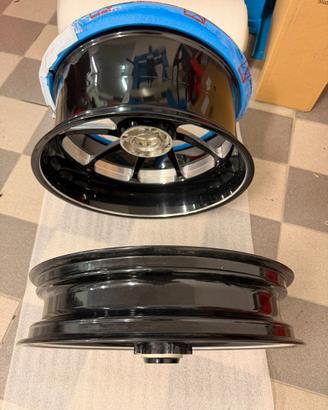 Cerchi Ducati Diavel Carbon come nuovi 870 €