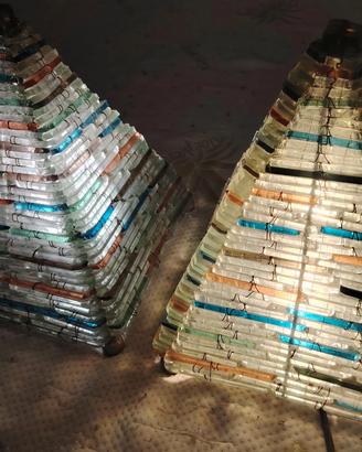 lampade a Piramide coppia vintageanni70 brutalista