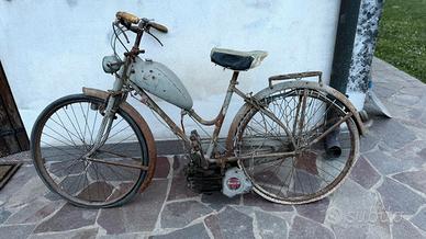 mosquito . bici a pedali con motore 