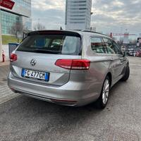 Volkswagen Passat Variant 2.0 TDI DSG Comfortline 