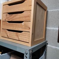 Cassettiera in legno