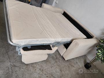 Divano letto  consegna gratuita 