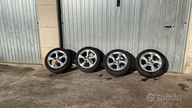 Cerchi in Lega Alfa Romeo Mito 16" + pneumatici