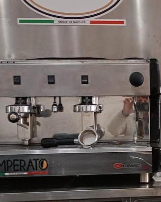 Macchina per caffè con macinino