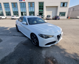 Alfa Romeo Giulia Super 2.2 turbo diesel 180cv